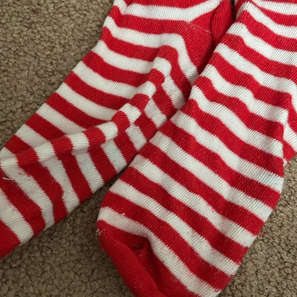 TWO (2) Pairs of Fun Women’s Christmas Socks! - Picture 4 of 5